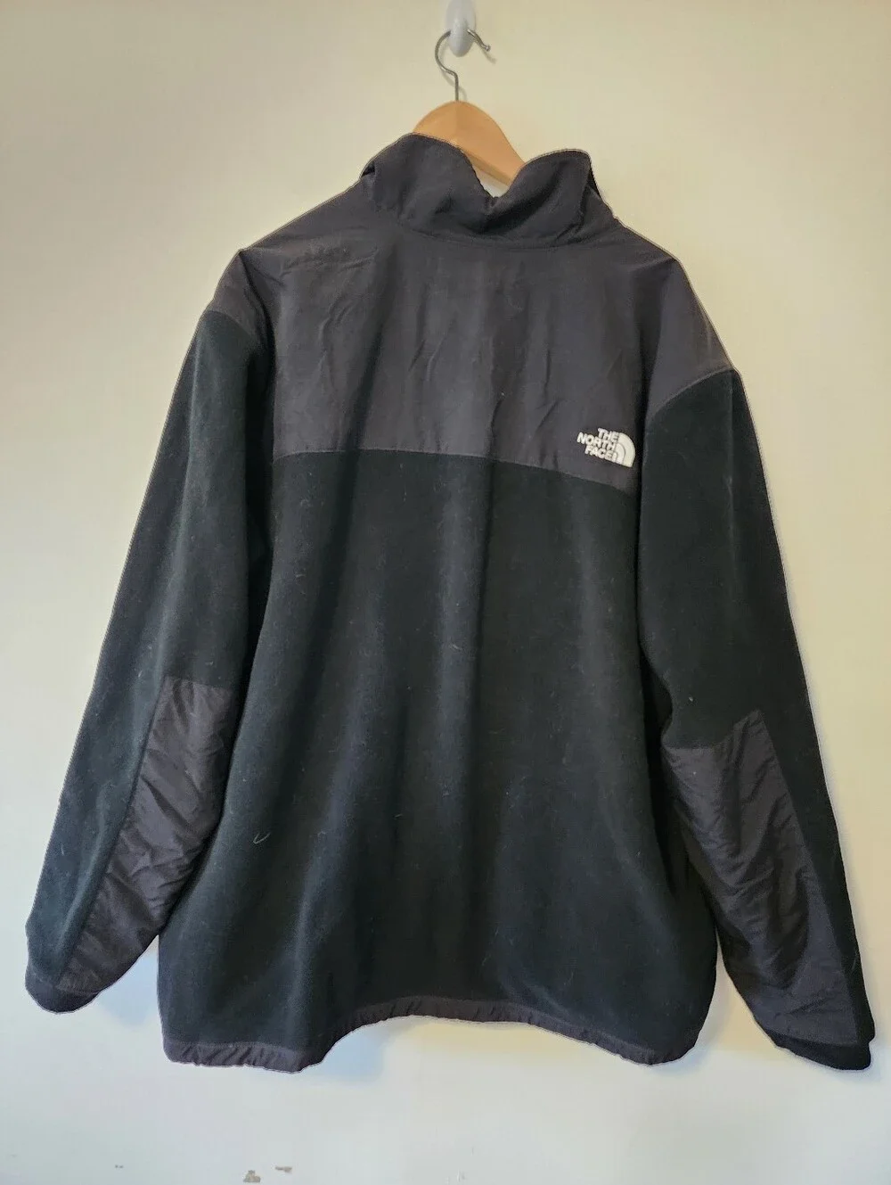The North Face Men's Black Two-Tone Fleece Jacket